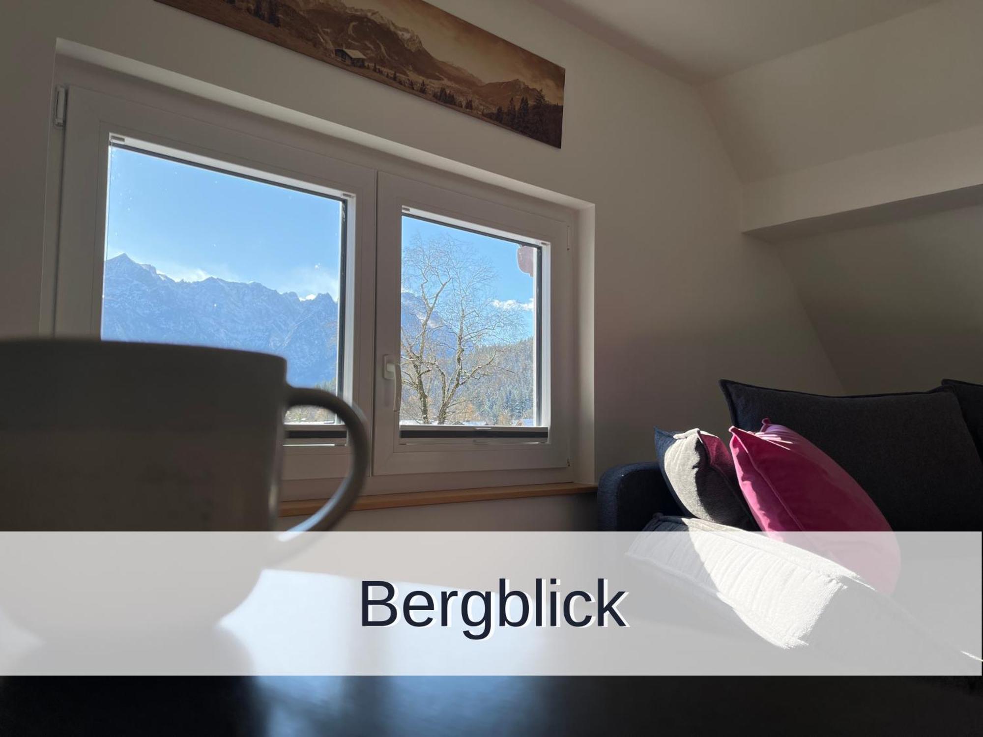 Ferienwohnung Rambold Wettersteinwand Гармиш-Партенкирхен Екстериор снимка